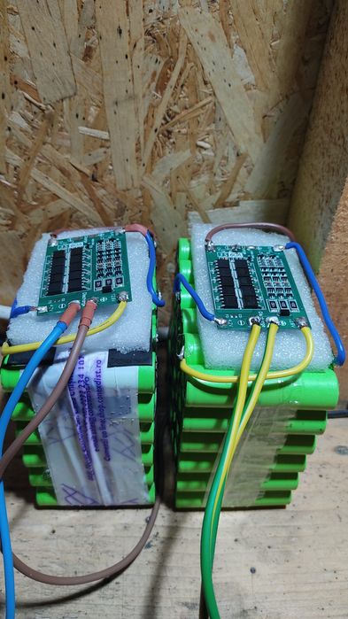 Reparatii Acumulatori Bicicletă , Trotineta , filetanta etc