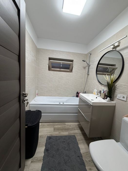 Inchiriez casa 3 camere(tip duplex)