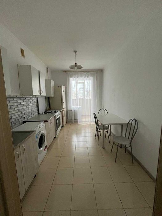 Район Дина Гипермаркет продам 2 ком кв 61