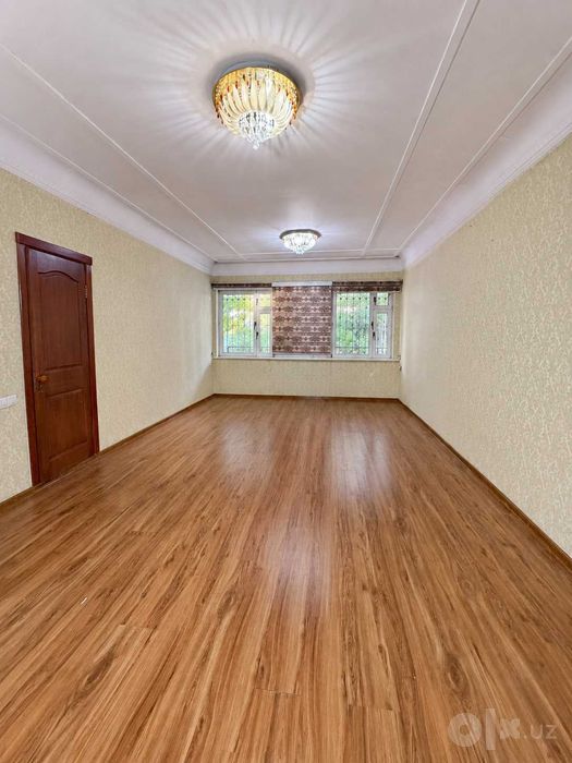 Гунча, Беруний кўчаси - катта квартира (100 M²) без маклера, метро ёни