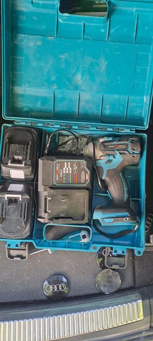 Rotopercutor si bormasina bosch