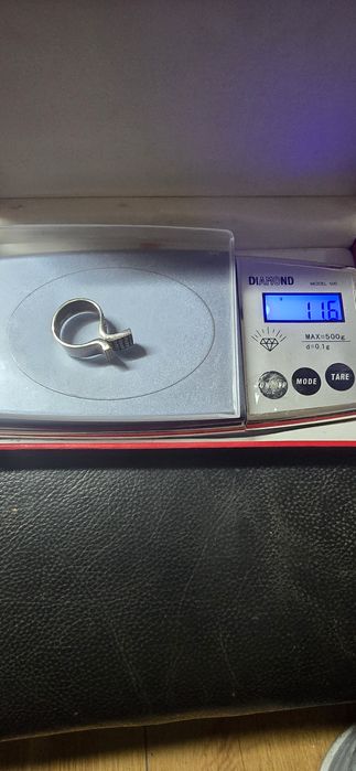 Inel aur 18 k safire si diamante naturale