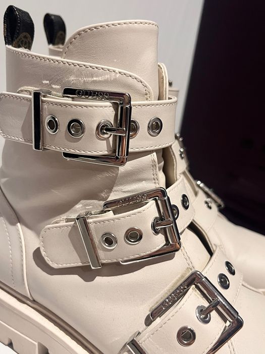 Дамски боти Guess