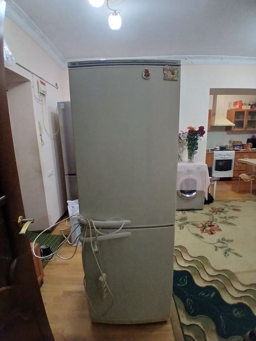 Продам холодильник