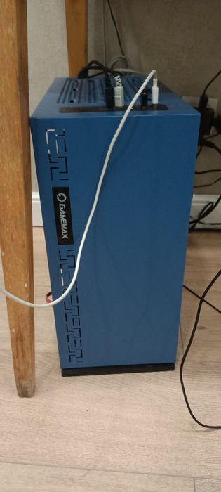 Продам игровой компьютер , пк