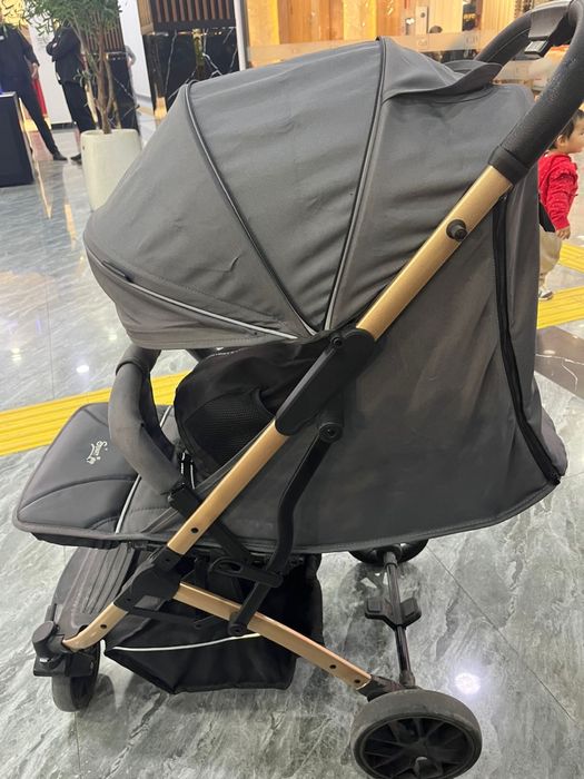 Детская коляска.