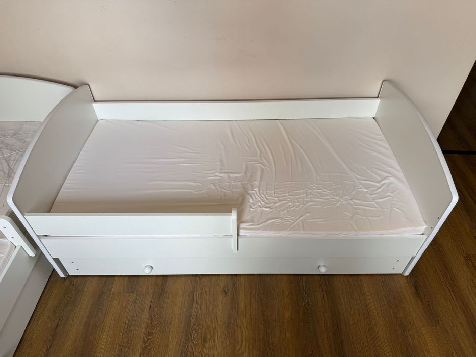 Pat de copii 160x80, 2 bucati, lada de depozitare + saltea incluse