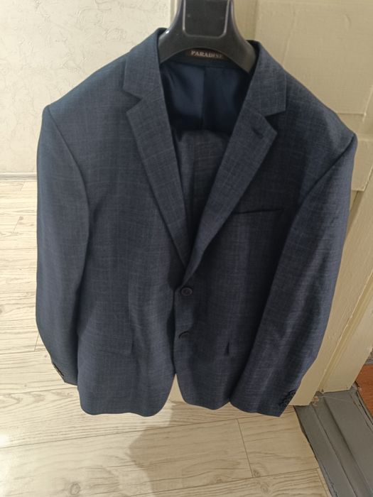 Продам костюм одевали 1 раз