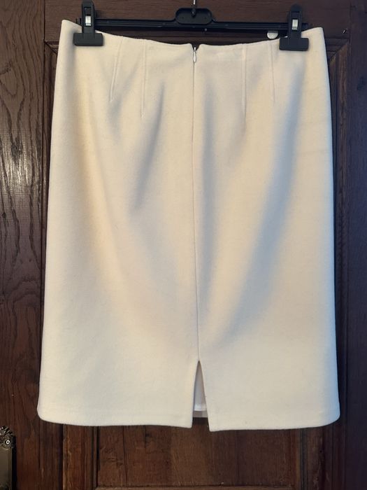 Уникален костюм от вълна с бонус блуза