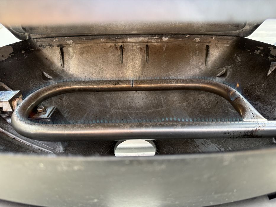 Weber Q1200 газово барбекю
