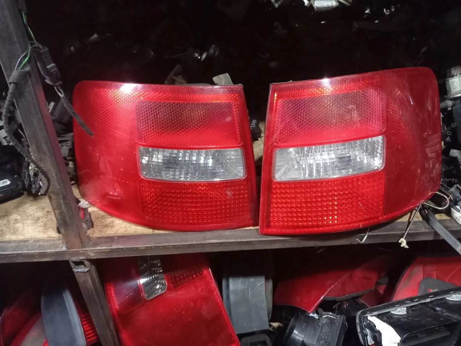 Фонари задние Audi A6 C5 Avant