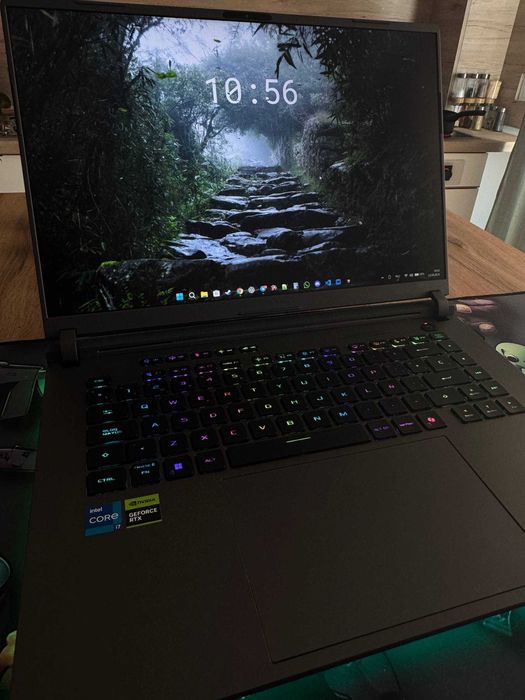 ASUS ROG Strix G16 (i7-14650HX, 32GB RAM, RTX 5060) – 165Hz – Ca nou