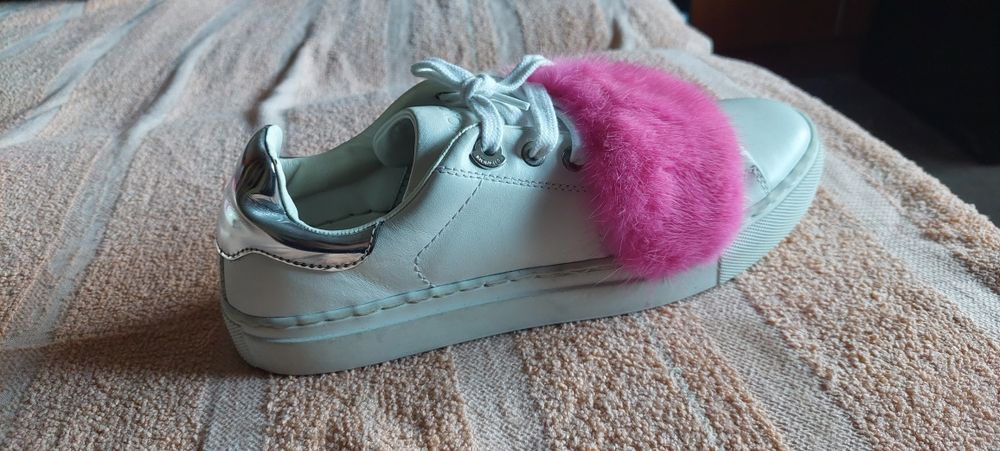 Adidași damă nr 39