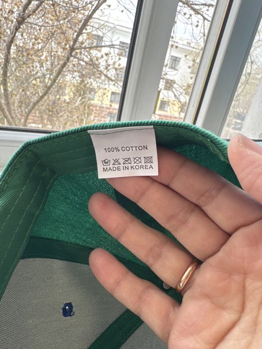 Продам бейсболку новую