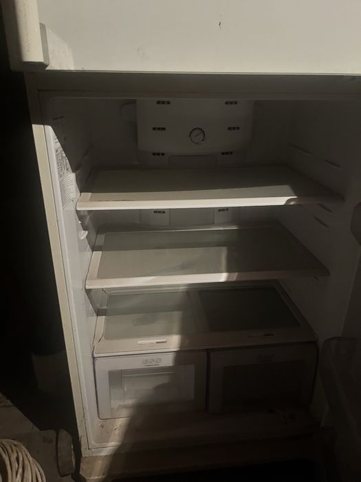 Холодильник Samsung 588л