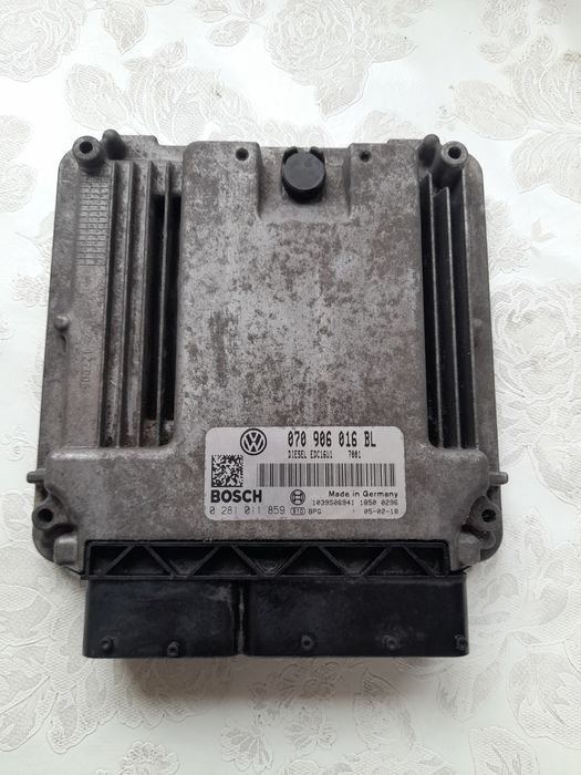 Компютър за VW TOUAREG (7lA-7l6-7L7)2,5 R5 tdi(2002-2010) 174 hp.