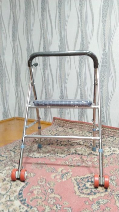 Продам ходунки абсолютно новые