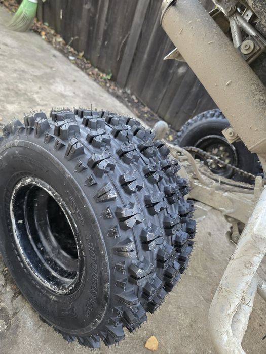 Vând Suzuki LTZ 400