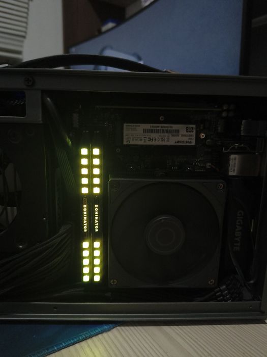 Dominator Platinum RGB 32GB DDR4