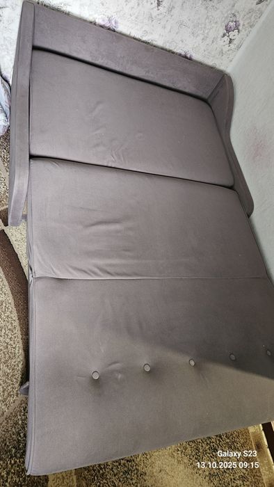 Продам диван срочно