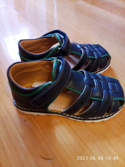 Сандали новые 26 размер