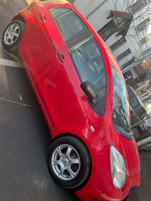 TOYOTA Yaris 2008