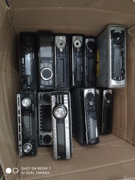 Разпродажба на авто радиа