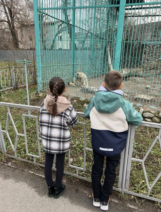 Пальто на девочку 128 см