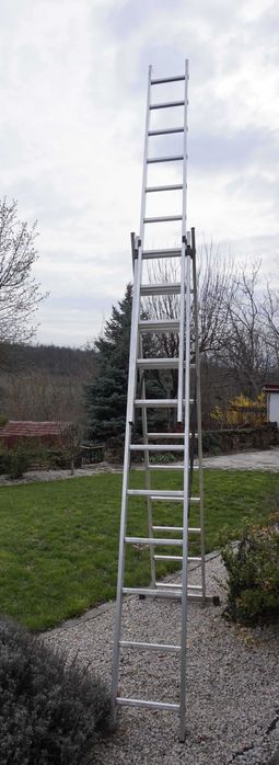 Стълба алуминиева трираменна професионална Aron 3х11