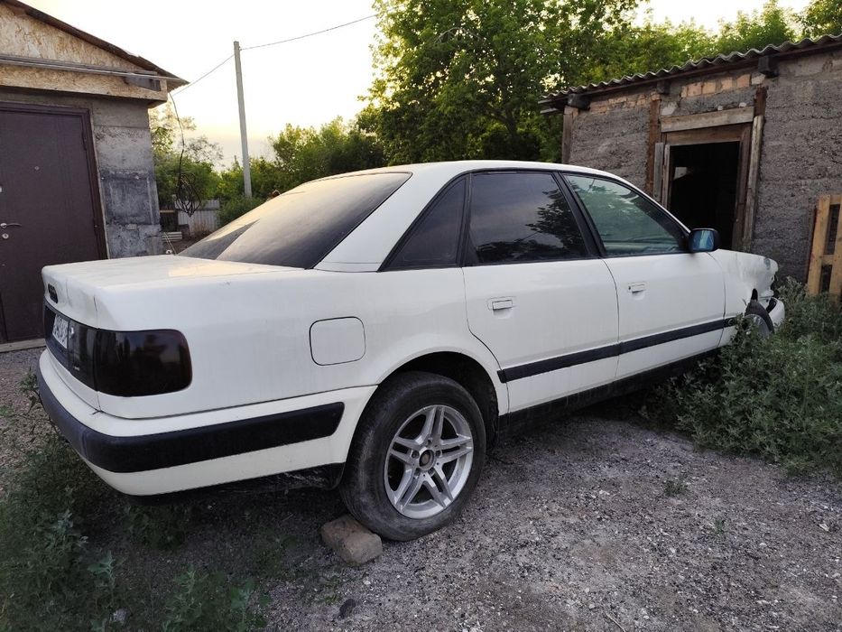 Продаю AUDI 100 c4
