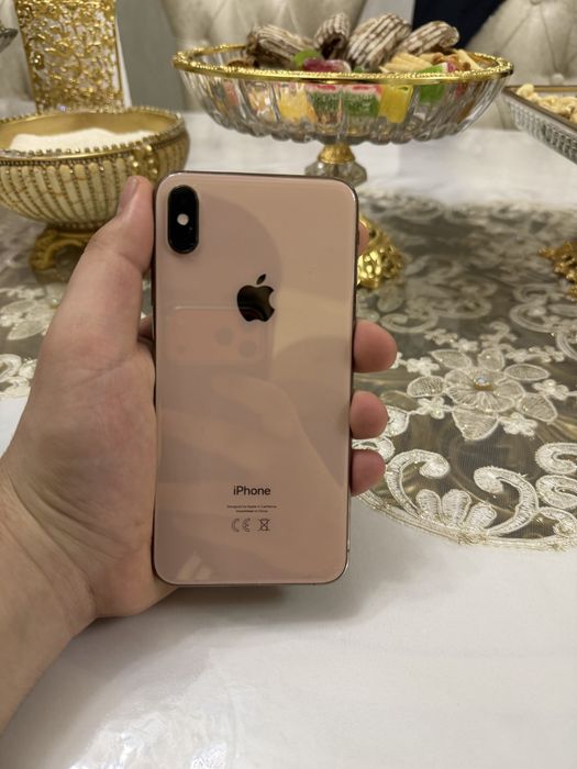 Продам Айфон Xs max 64G