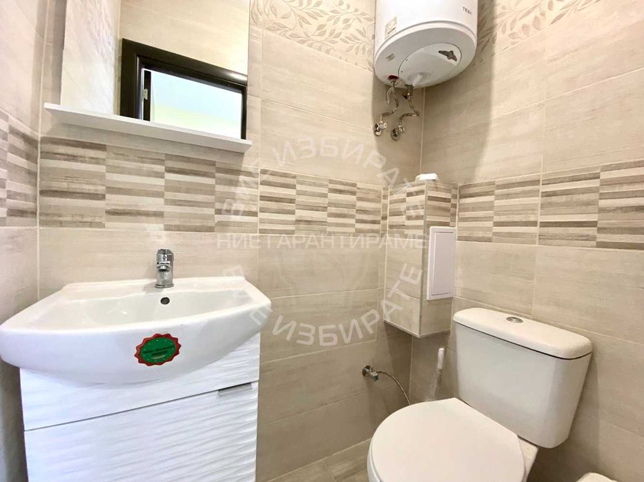 Дава се под наем Магазин в Варна, Колхозен пазар - 33 кв.м за 331.5 € - Снимка #1