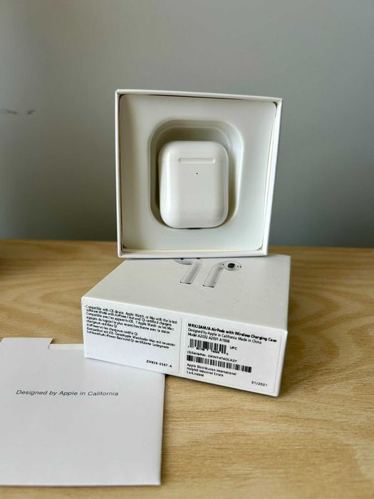 Apple AirPods (2nd Generation)