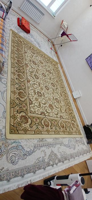 Продается ковер нетонкий