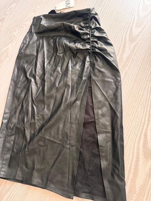 Fusta midi piele Zara noua