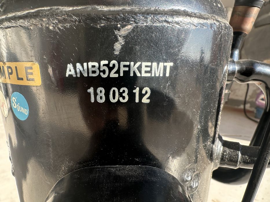 СИАМСКАЯ  комперассор ANB52FKEVT