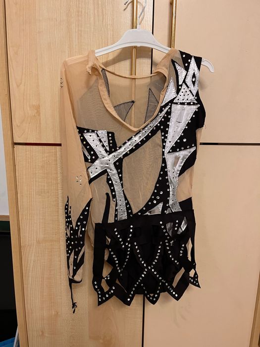 Трико за художествена гимнастика