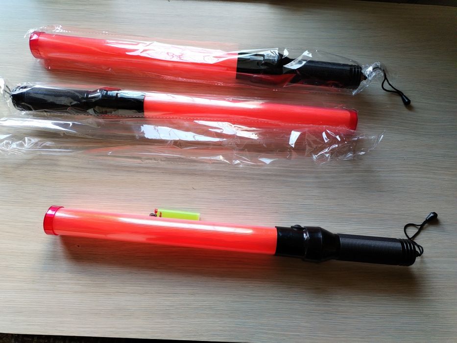 Жезл для регулирования движения или других целей. Новые