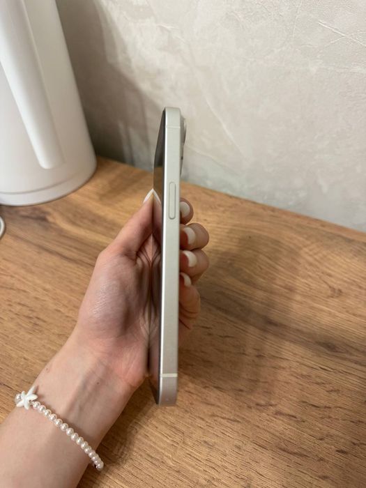 Iphone 14 в хорошем состоянии