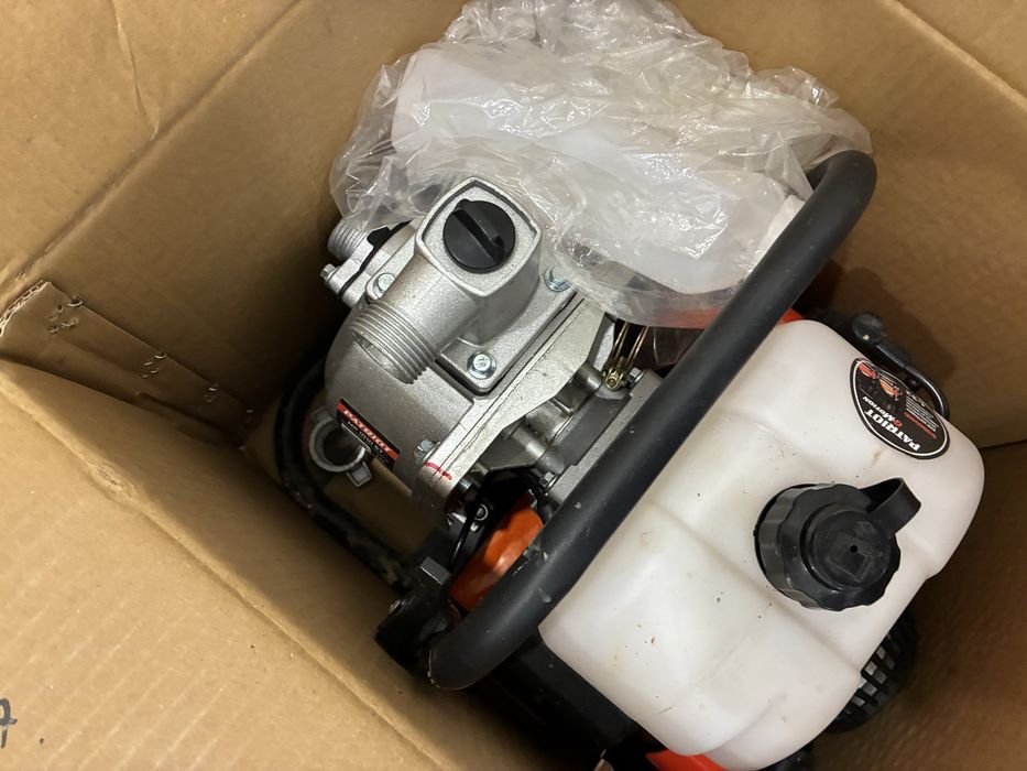 Насос , моторомпа новый почти