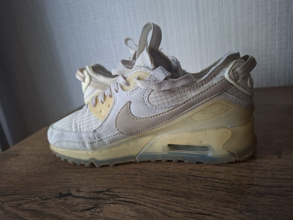 Nike air max 90 маратонки 36 номер.