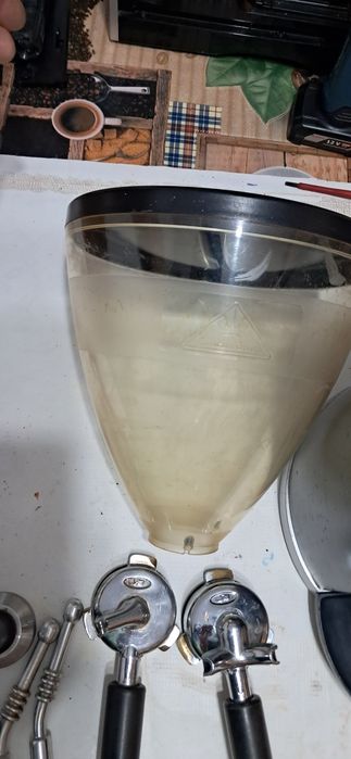 Risnita cafea cu citeva accesori