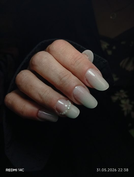 Unghii cu gel, manichiură clasică, pedichiură clasică/gel
