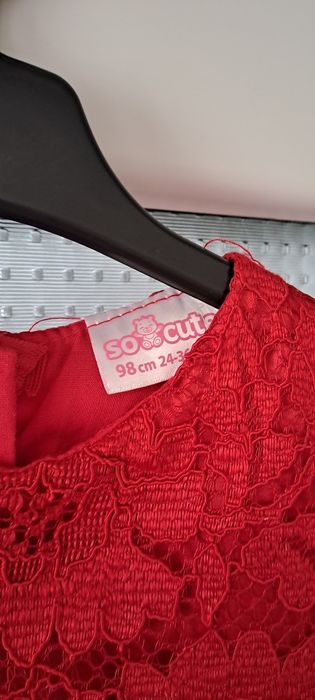 Vând rochiță pentru fetita