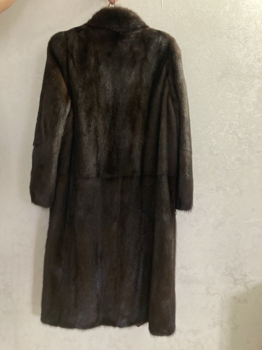 Продам женскую шубу