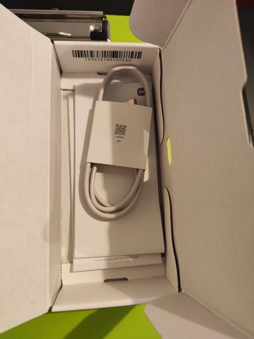 Redmi A3 nou,la cutie și smartwatch