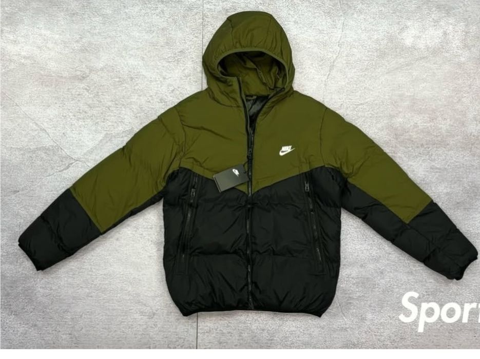Продам куртку Nike демисезонная