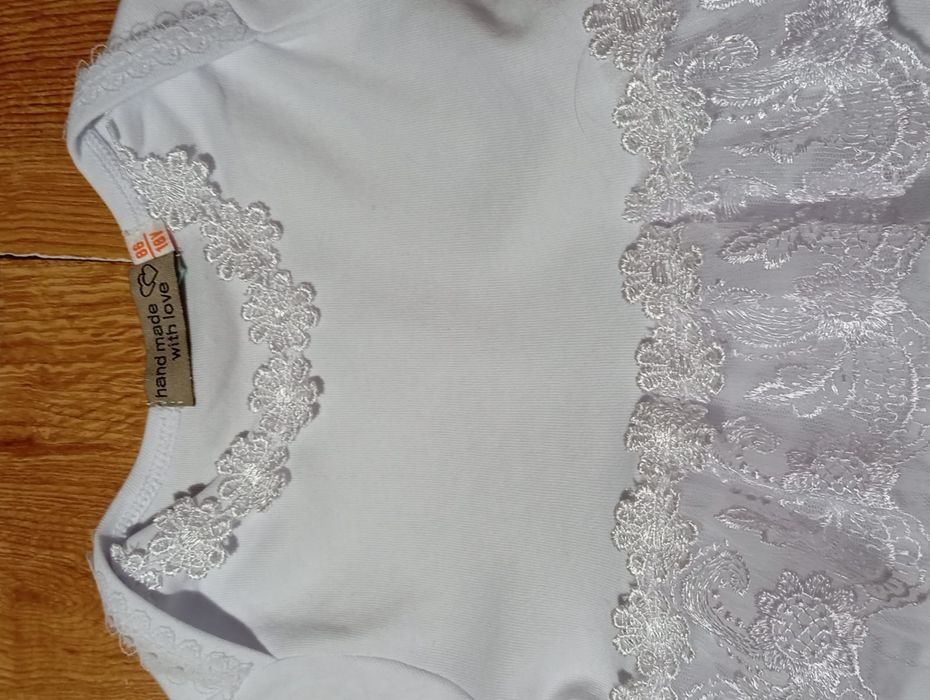 Боди-платье с коротким рукавом для девочки.