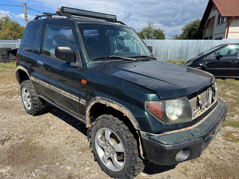 Dezmembrari Dezmembrez Piese piesa Dez auto Mitsubishi Pajero Pinin 1,8 GDI an 2000