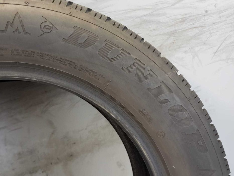 Anvelope 235/60 R18, iarna, Dunlop, DOT 2020